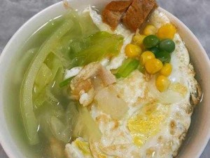 小森生活中的蔬菜味增汤秘诀：独特食谱带你探索鲜美之旅